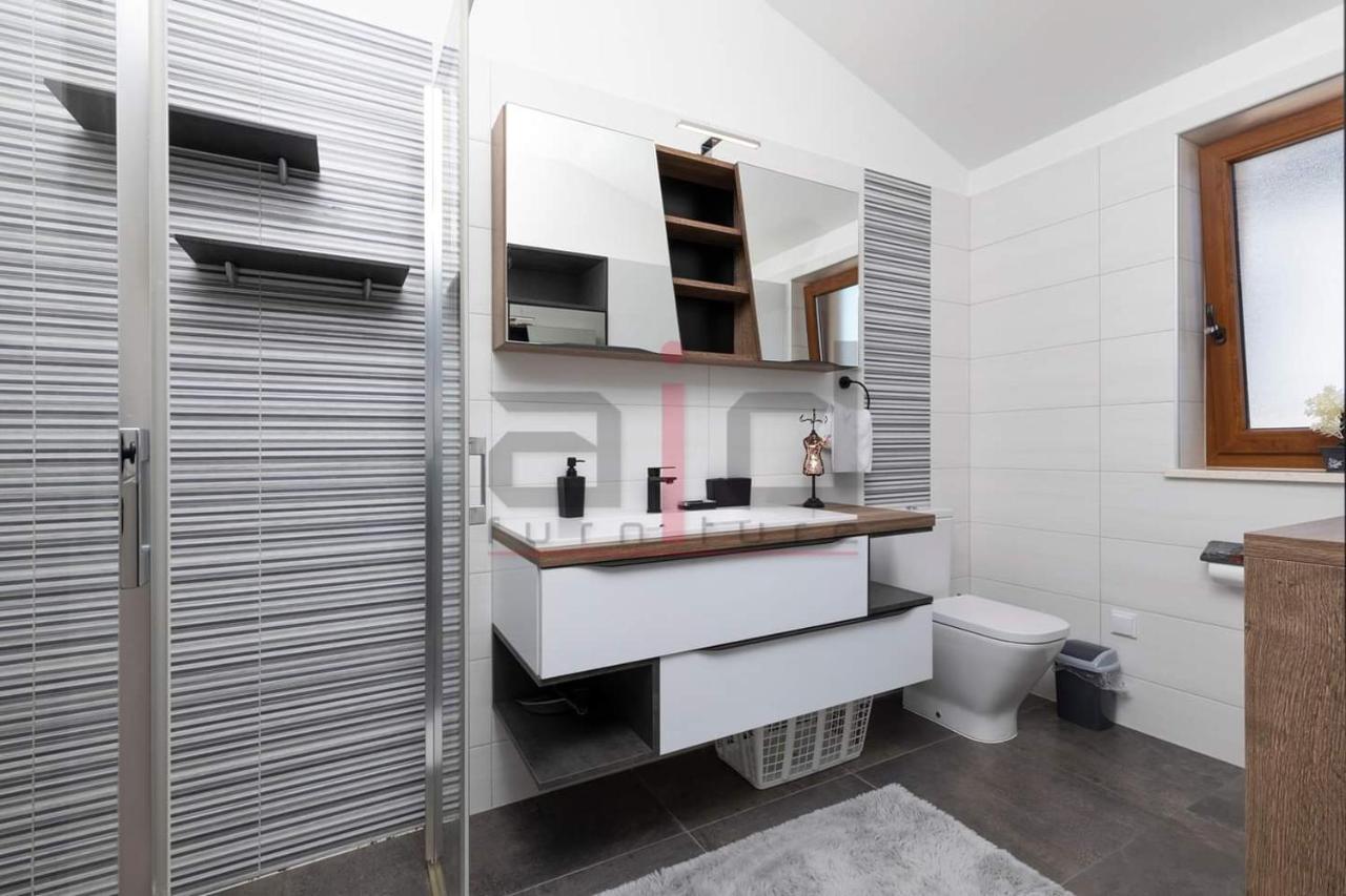Pula Porta Aurea & Wellness Oasis Διαμέρισμα Εξωτερικό φωτογραφία